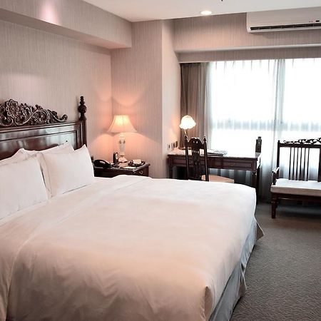 Royal Seasons Hotel Taichung‧Zhongkang מראה חיצוני תמונה