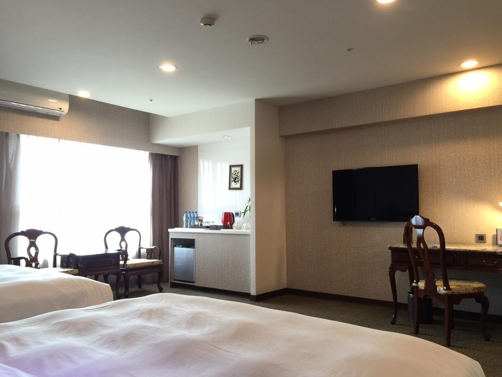 Royal Seasons Hotel Taichung‧Zhongkang מראה חיצוני תמונה