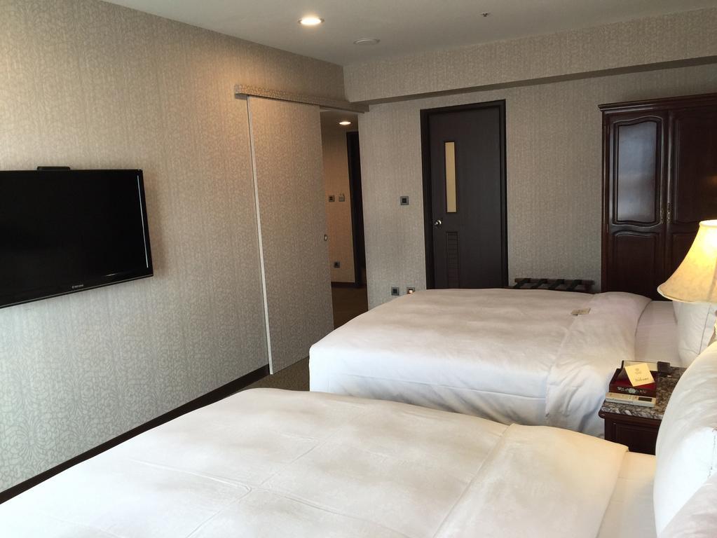 Royal Seasons Hotel Taichung‧Zhongkang מראה חיצוני תמונה