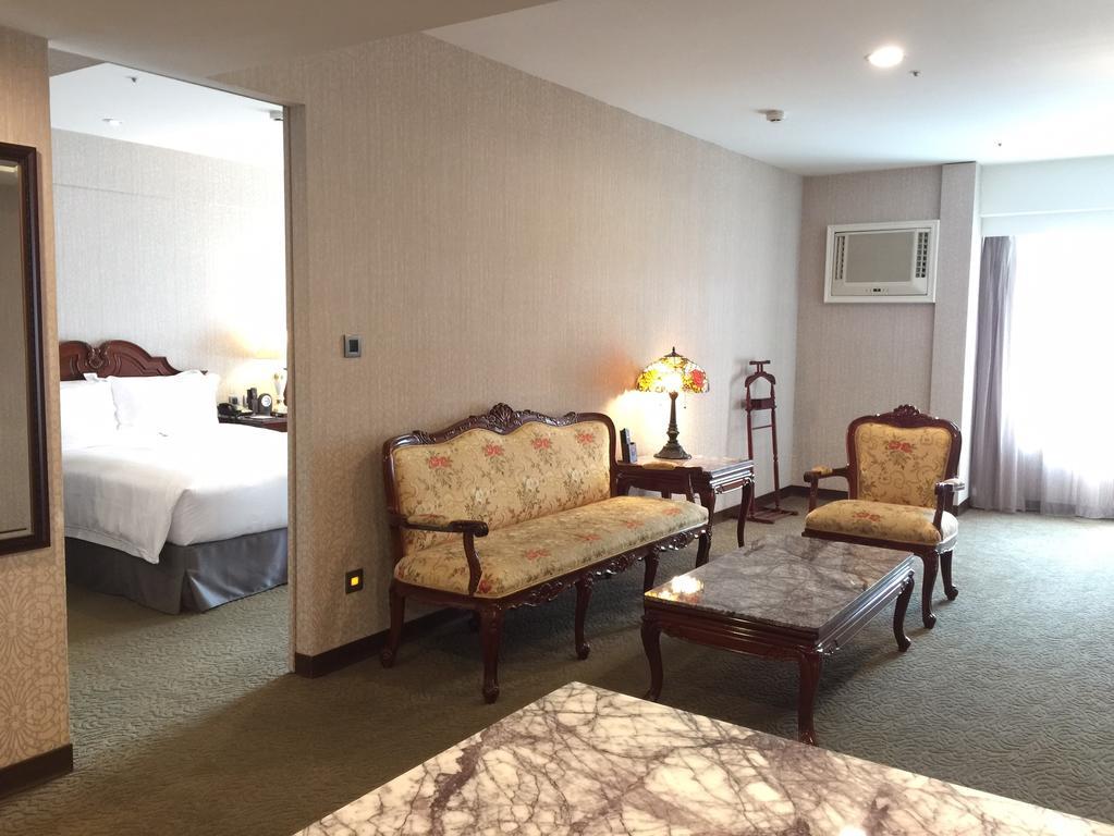 Royal Seasons Hotel Taichung‧Zhongkang מראה חיצוני תמונה