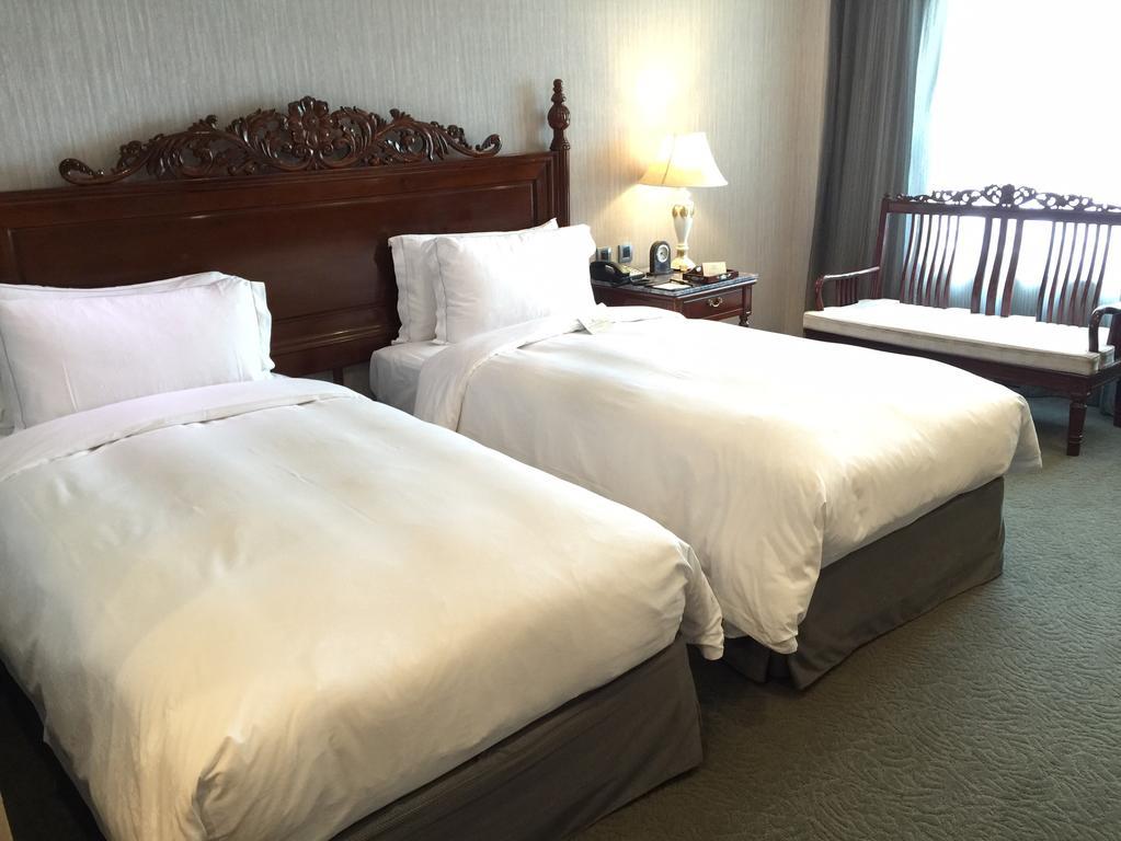 Royal Seasons Hotel Taichung‧Zhongkang מראה חיצוני תמונה