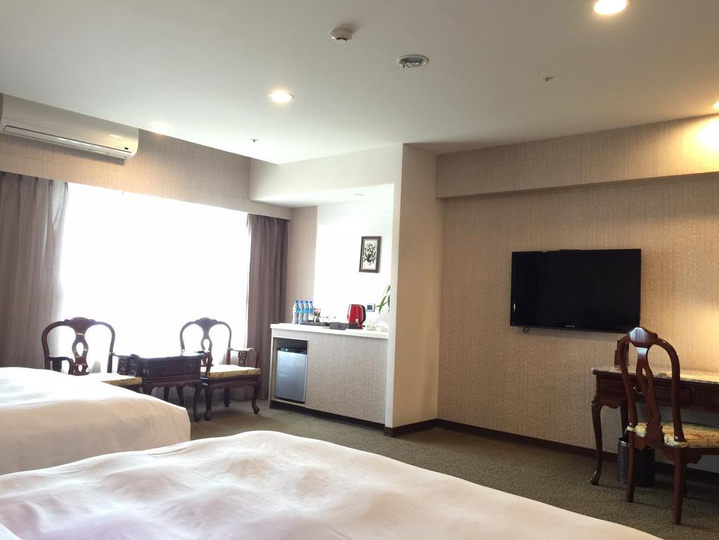 Royal Seasons Hotel Taichung‧Zhongkang מראה חיצוני תמונה