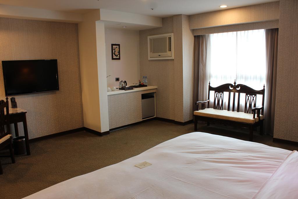 Royal Seasons Hotel Taichung‧Zhongkang מראה חיצוני תמונה
