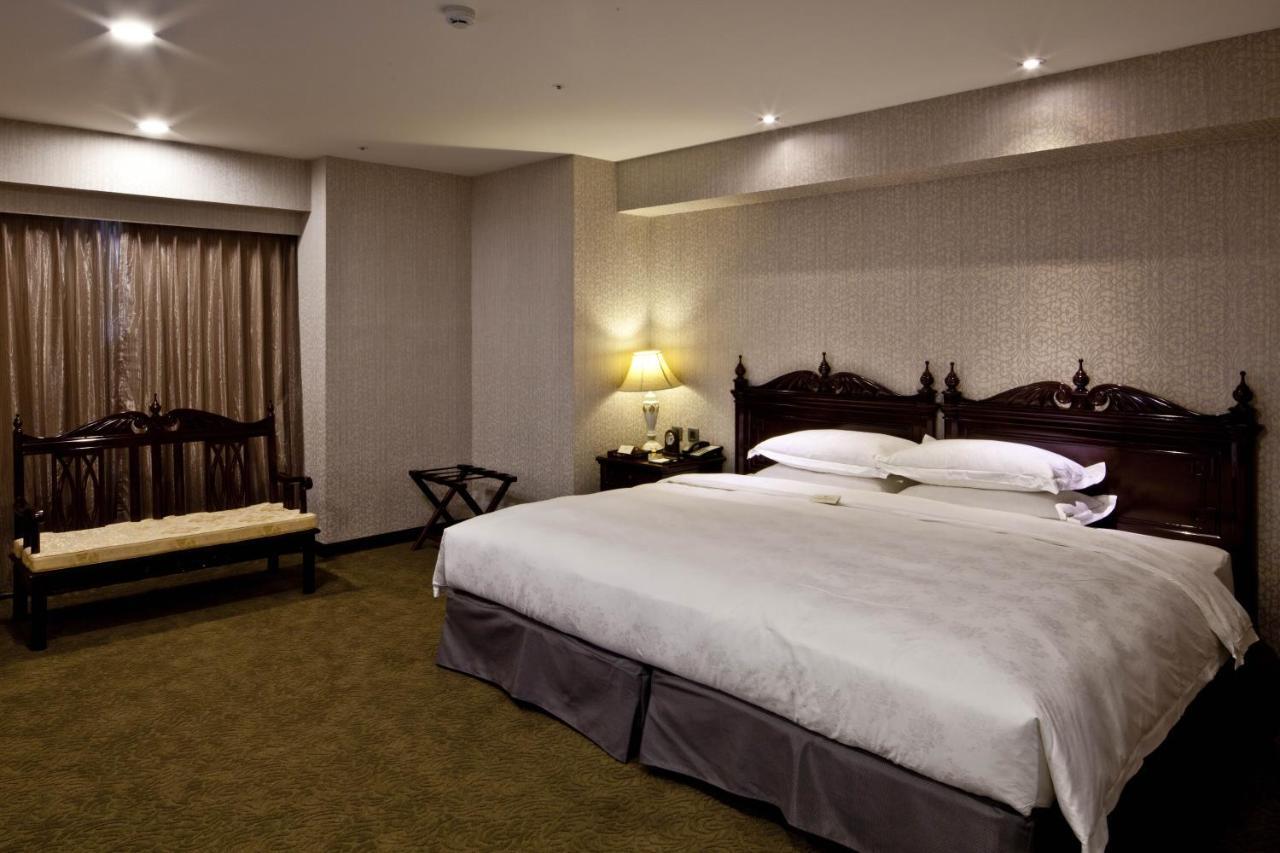 Royal Seasons Hotel Taichung‧Zhongkang מראה חיצוני תמונה